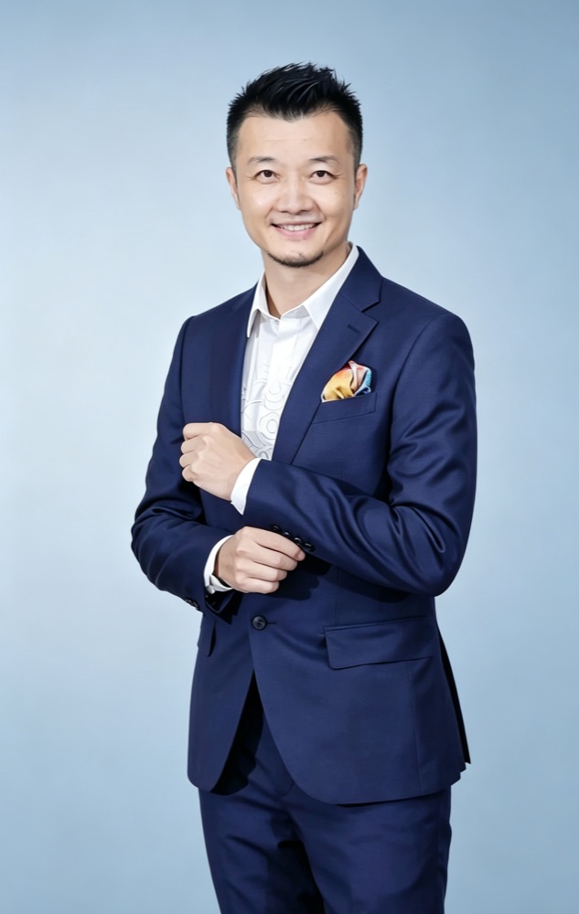 黄晧宇人像